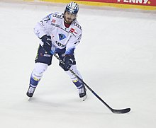 Chris Bourque (2021) 2021-10-17 Eisbaren Berlin gegen ERC Ingolstadt (Deutsche Eishockey-Liga 2021-22) by Sandro Halank-076.jpg