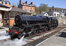 La 44806 à Llangollen (chemin de fer musée de Llangollen).