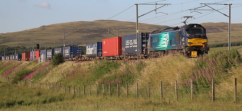 File:88006 Juno on the Mossend-Daventry Tesco Express.jpg