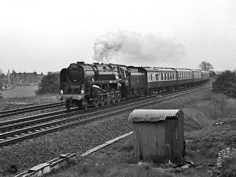 File:92220 EVENING STAR at Saltney Junction.jpg