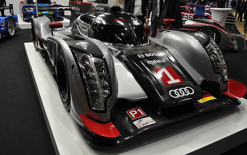 File:AUDI R18 TDI RETROMOBILE 2023 (52682937945).jpg