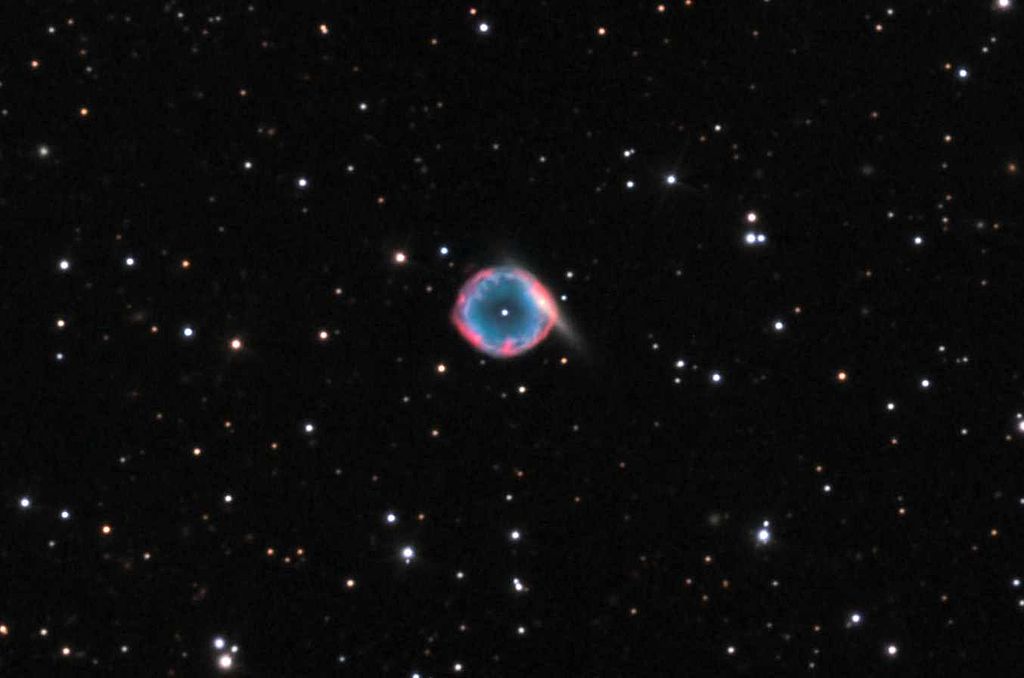 1024px-Abell70.jpg