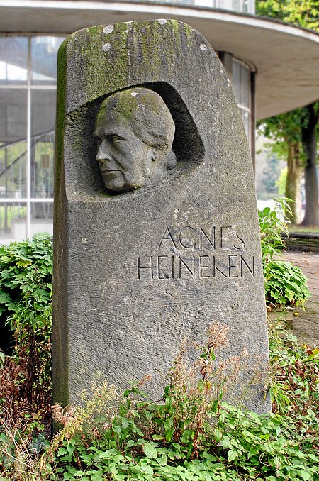 Agnes Heineken Denkmal (Retusche)
