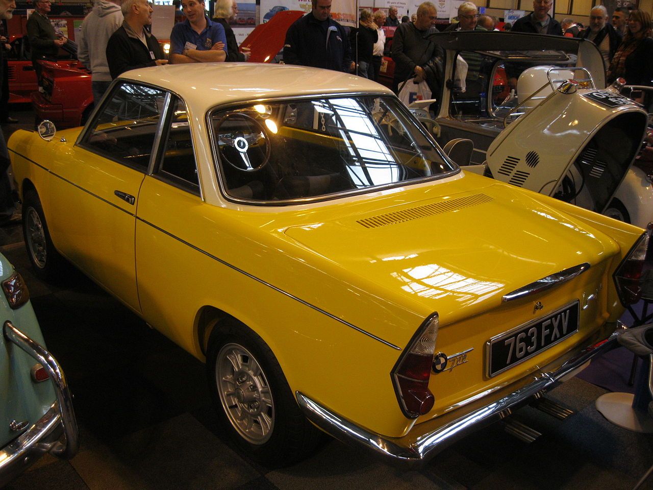 Image of BMW 700 Coupe (8203186491)
