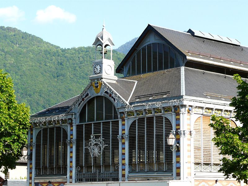 File:Bagnères-de-Luchon halles (3).JPG