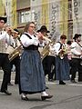 Čeština: Banda Musicale di San Lorenzo e Dorsino na průvodu mažoretek festivalu Kmochův Kolín 2016. Okres Kolín, Česká republika.