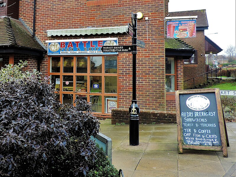 File:Battle fish ^ chip shop - geograph.org.uk - 5273120.jpg