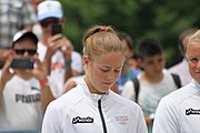 Deutsch: Beachvolleyball bei den Olympischen Jugendspielen 2018; Tag 11, 17. Oktober 2018; Mädchen, Medaillenzeremonie - Gold: Russland (Maria Woronina & Maria Botscharow), Silber: Italien (Claudia Scampoli & Nicol Bertozzi), Bronze: Norwegen (Emilie Olimstad & Frida Berntsen) English: Beach volleyball at the 2018 Summer Youth Olympics at 17 October 2018 – Girls Victory ceremony - Gold: Russia (Maria Voronina & Maria Bocharov), Silber: Italy (Claudia Scampoli & Nicol Bertozzi), Bronze: Norway (Emilie Olimstad & Frida Berntsen)