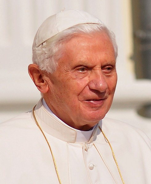 File:Benedicto XVI, 2011.jpg