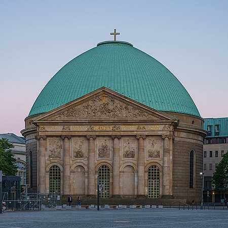 Berlin Bebelplatz asv2018 05 img1