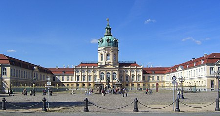 Berlin Charlottenburger Schloss Strassenseite