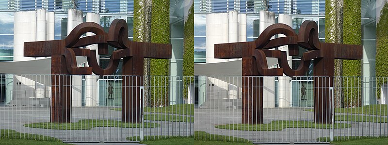 File:Berlin by Chillida in 3D.jpg