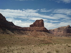 Bottleneck Peak and Moon