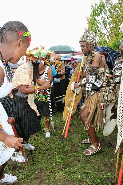 File:Bride and groom dance -zulu wedding.jpg