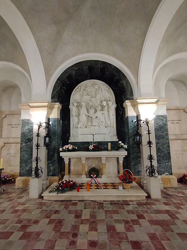 Burial site of Josip Juraj Strossmayer in Đakovo Cathedral krypt.