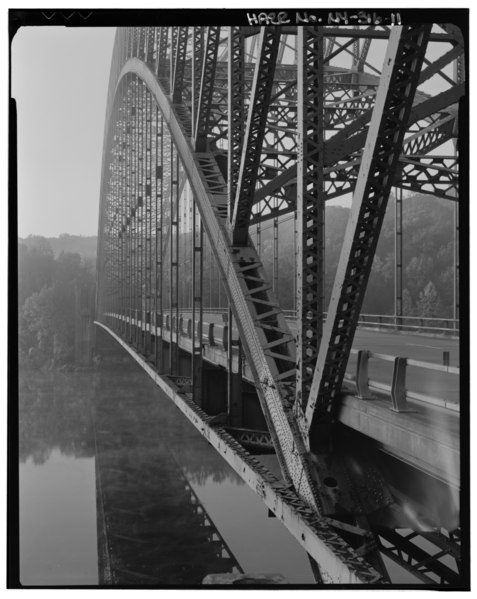 File:CROTON RESERVOIR BRIDGE, NORTHBOUND SPAN, STEEL ARCH WORK DETAIL, VIEW S. - Taconic State Parkway, Poughkeepsie, Dutchess County, NY HAER NY,14-POKEP.V,1-11.tif