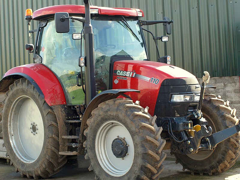 File:Case IH MAXXUM 110 tractor.jpg