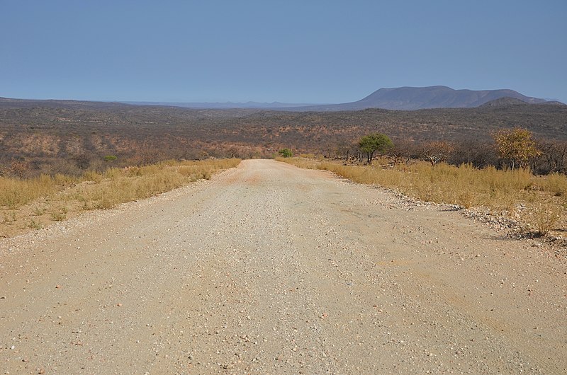 File:Cestou k vodopádům Epupa Falls - Namibie - panoramio (2).jpg