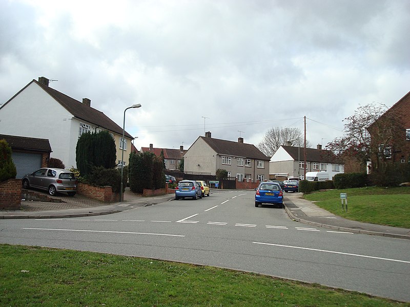 File:Clarendon Way, St Paul's Cray - geograph.org.uk - 1766243.jpg