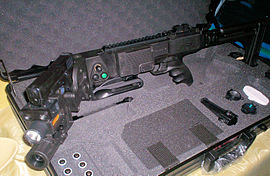 CornerShot с установленным пистолетом Glock.