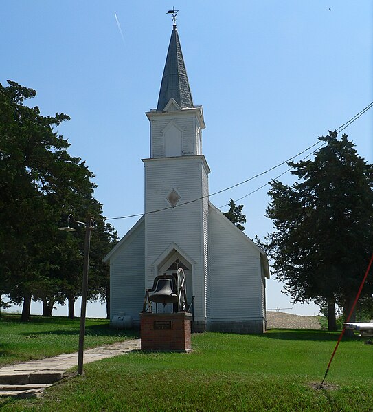 File:Dannevirke church from W.JPG