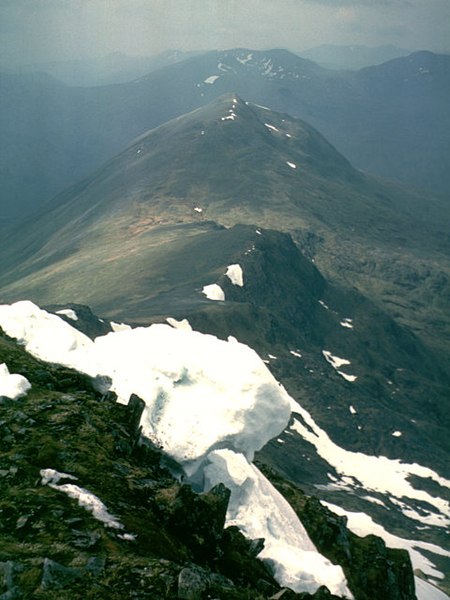 File:Decaying cornice, Carn Eige - geograph.org.uk - 1548078.jpg