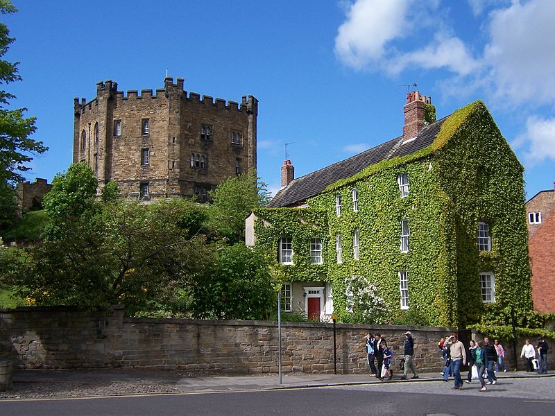 File:Durham Castle Bergfried.jpg