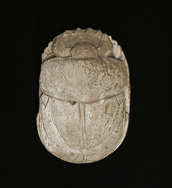 File:Egyptian - Commemorative Scarab of Amenhotep III - Walters 42206 - Top.jpg