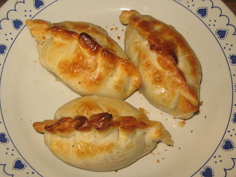 File:Empanadas cordobesas (Argentina) caseras.JPG