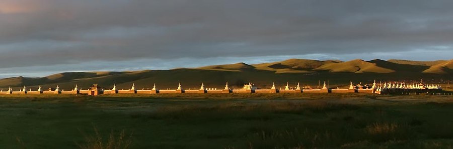Erdene Zuu Monastery Erdene-Zuu.jpg