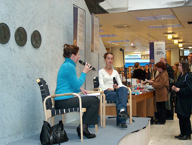 File:Flavia Bujor interviewed by Anna Baijars 3937 C.JPG