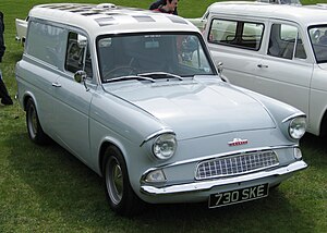 Ford Thames 7 cwt Anglia based reg 1961.JPG