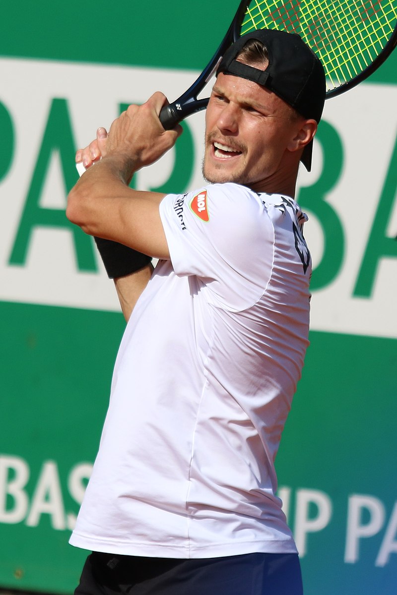 Fucsovics upsets Rublev in five to get a shot at Djokovic in the quarters