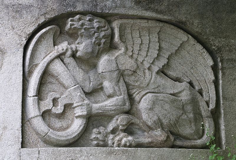 File:Gebsattelbruecke Relief Muenchen-2.jpg