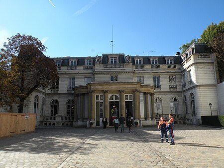 Hôtel de Clermont 02