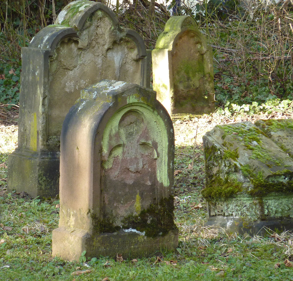 HN Jüdischer Friedhof 9.jpg