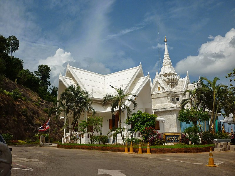 File:Hat Sai Ri, Mueang Chumphon District, Chumphon, Thailand - panoramio (1).jpg