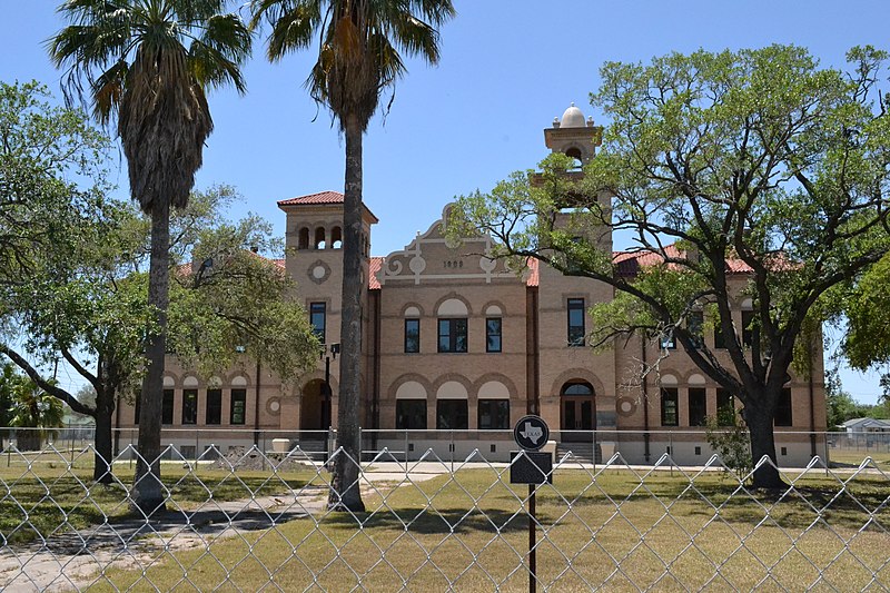 File:Henrietta M. King High School, Kingsville, Texas.JPG