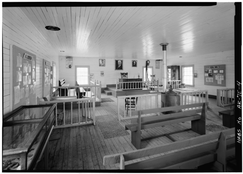 File:INTERIOR, SECOND FLOOR COURTROOM - Courthouse, First Avenue, Eagle, Southeast Fairbanks Census Area, AK HABS AK,19-EGL,1-E-4.tif