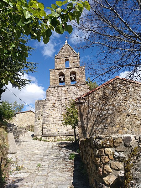 File:Iglesia de San Pelayo (Robledo de la Guzpeña).jpg