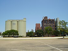 Another view of the sugar factory in Sugar Land ImperialSugarFactoryTX.JPG