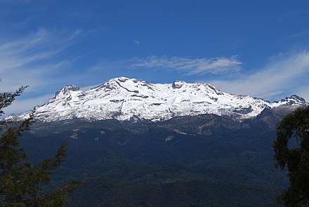 Iztacchuatl, as seen from Amecama