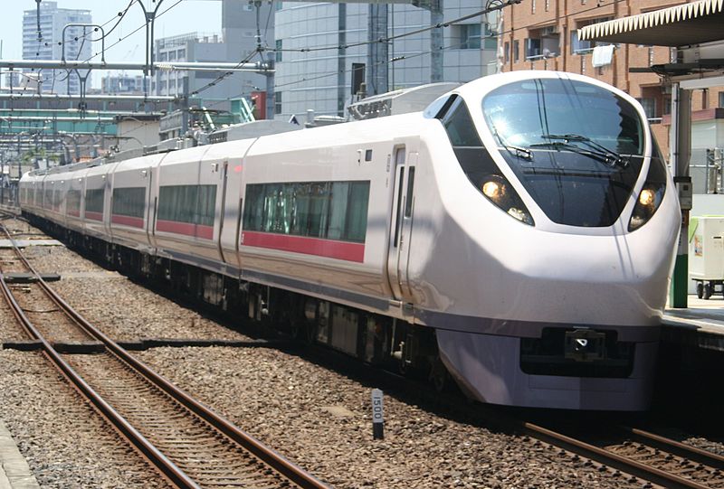 File:JR East E657 20110716 Kita-senju.jpg