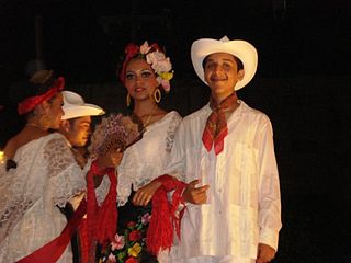 <span class="mw-page-title-main">Jarocho</span> Resident or item from the Mexican state of Veracruz