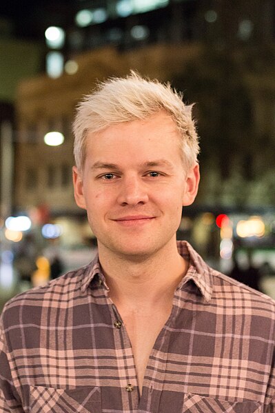 File:Joel Creasey, July 2018 01.jpg