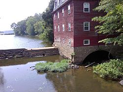 Kingston Mill, Millstone Nehri üzerinde birkaç kilometre North of Princeton, NJ.jpg