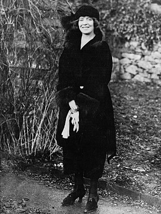 <span class="mw-page-title-main">Kitty Kiernan</span> Fiancée of Michael Collins (1892–1945)