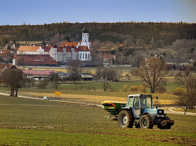 File:Kloster Wettenhausen.jpg