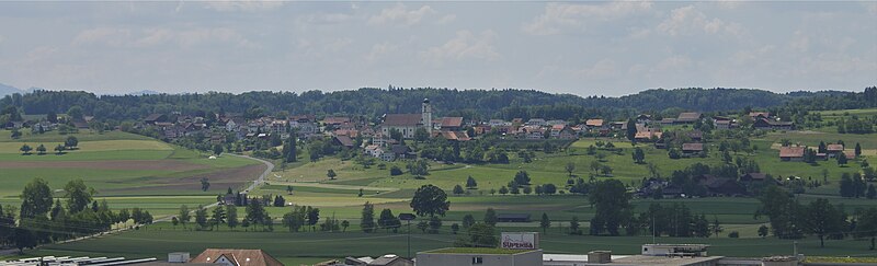 File:Knutwil von Büron aus.jpg