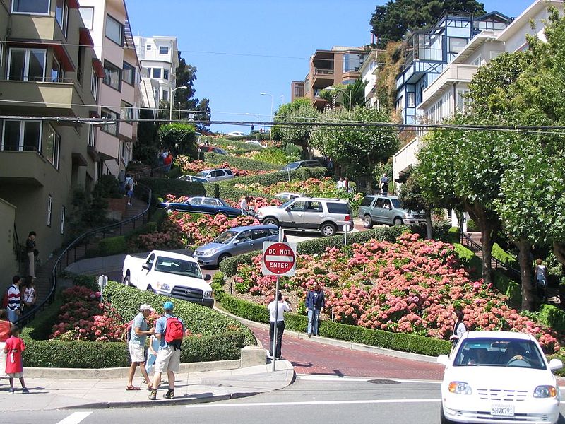 File:Lombard Street San Francisco 2004.jpg